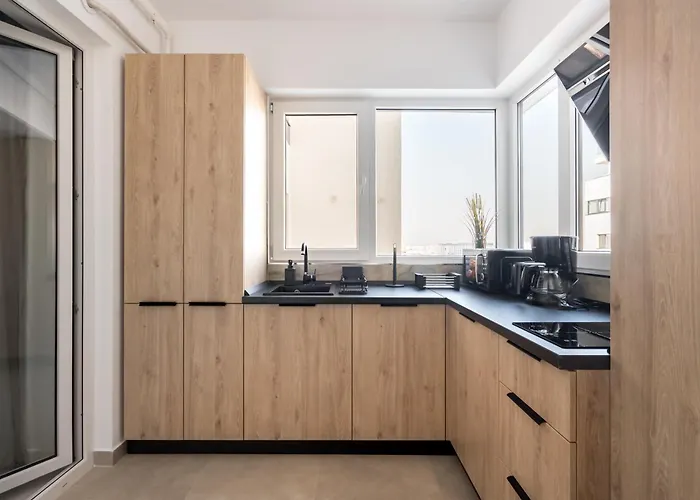 Spacious 910 شقة *